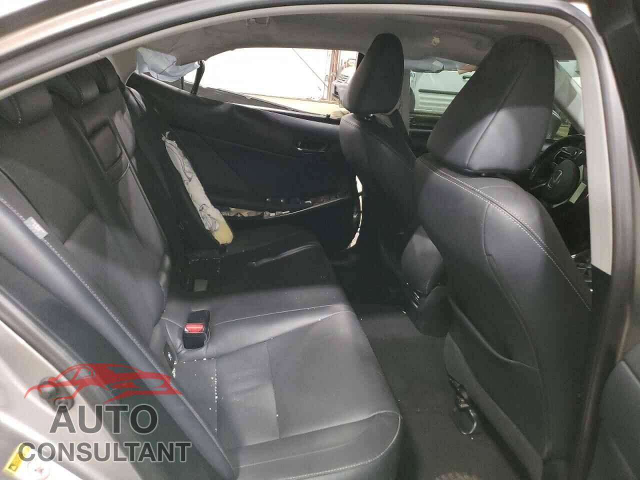 LEXUS IS 2015 - JTHCF1D23F5023439
