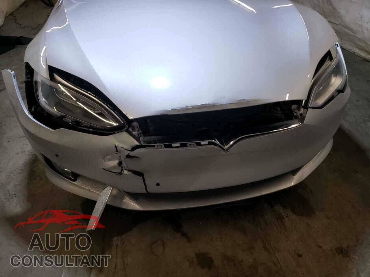TESLA MODEL S 2018 - 5YJSA1E26JF256930