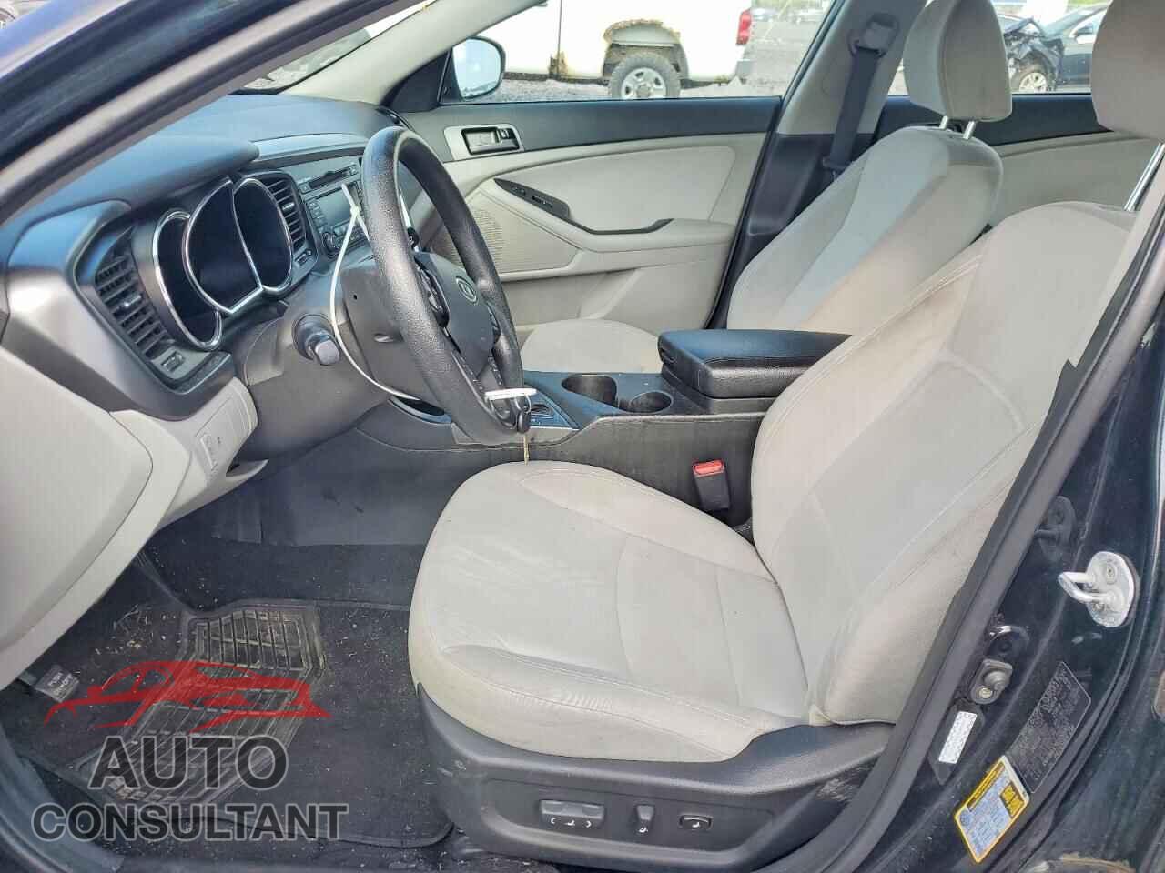 KIA OPTIMA 2013 - KNAGM4A70D5301802
