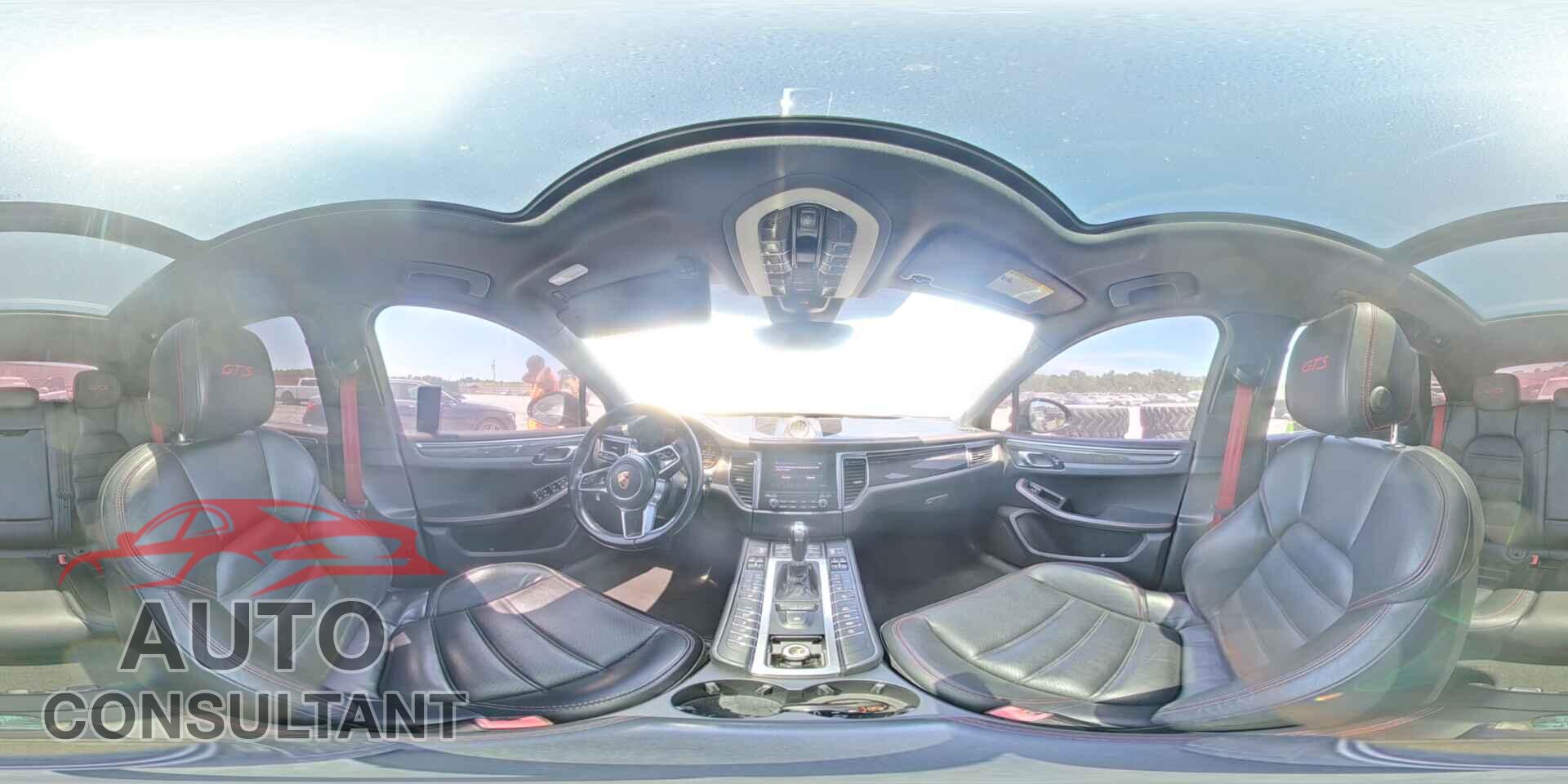 PORSCHE MACAN 2017 - WP1AG2A56HLB55912