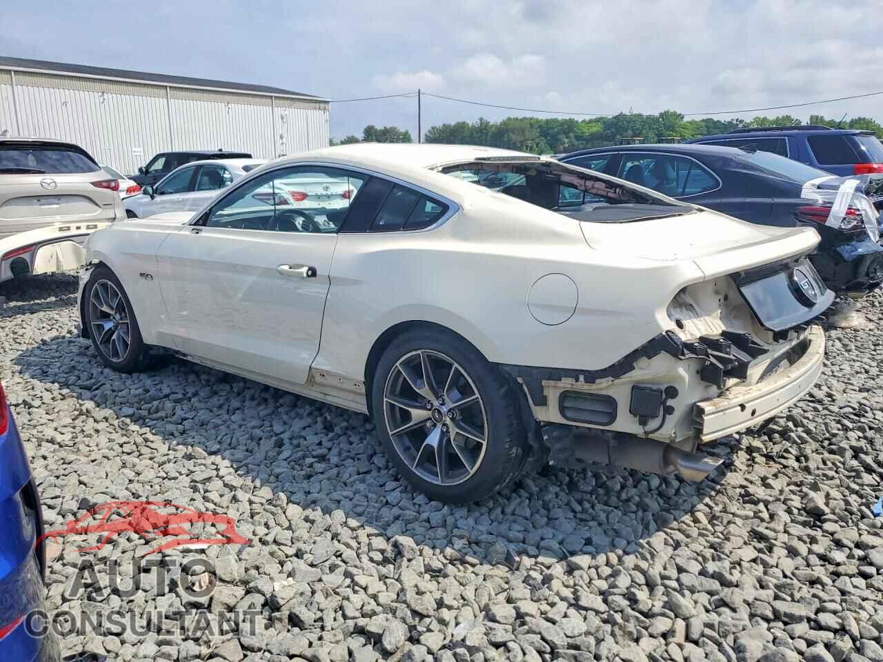 FORD MUSTANG 2015 - 1FA6P8RF9F5500123