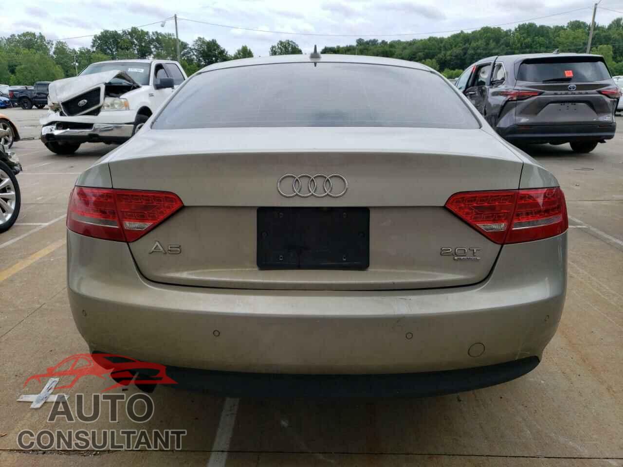 AUDI A5 2011 - WAUVFAFR2BA027467