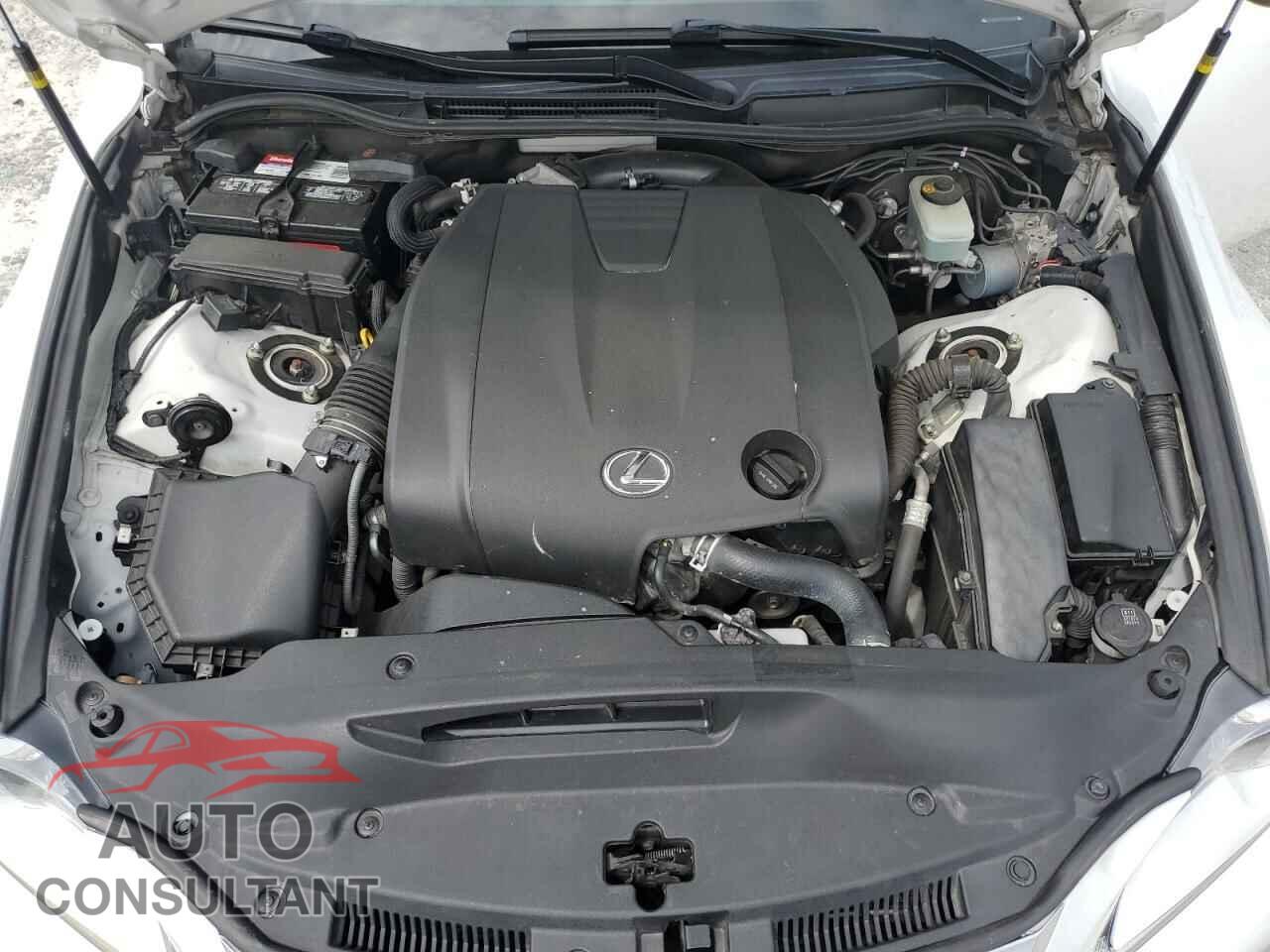 LEXUS IS 2015 - JTHCF1D24F5020484