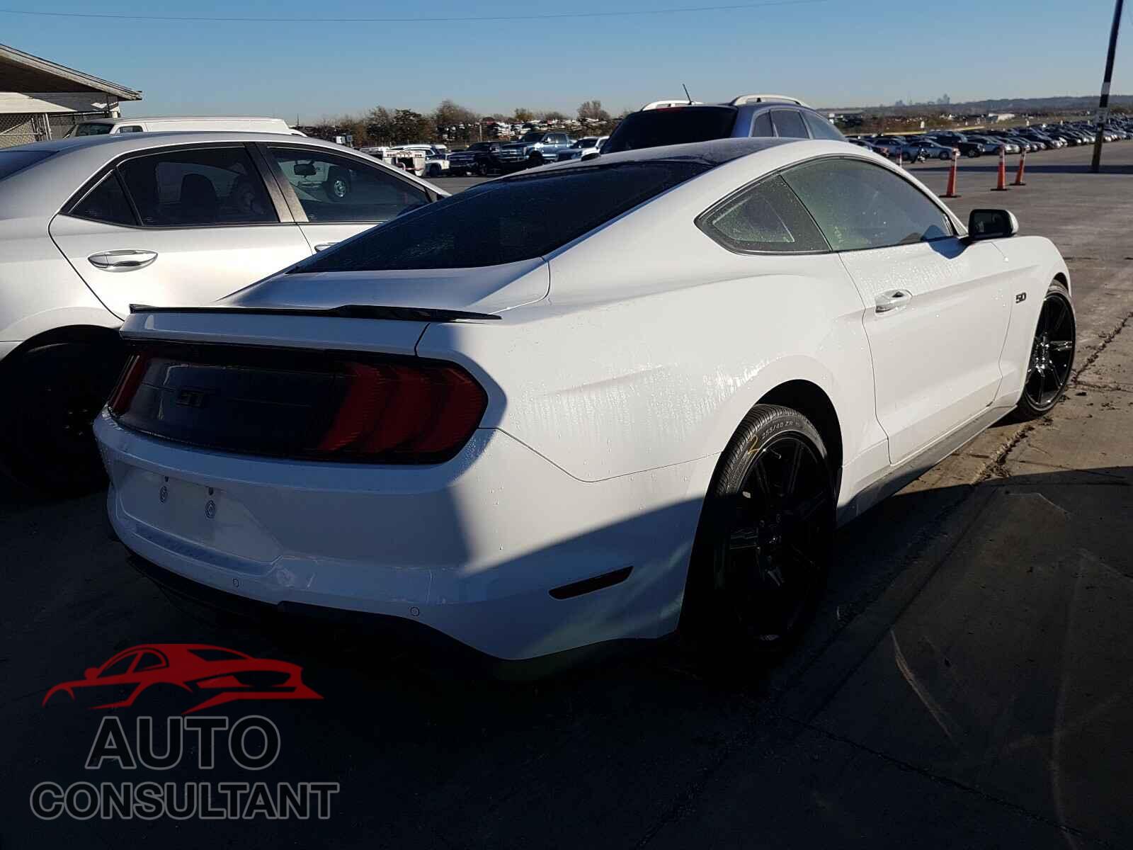 FORD MUSTANG 2019 - 1FA6P8CF9K5157672