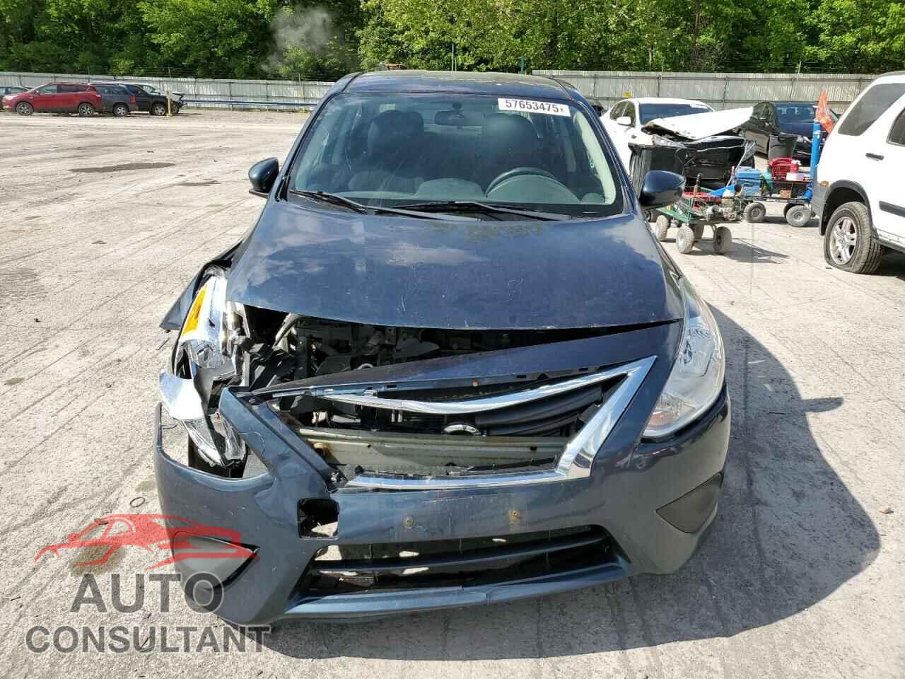 NISSAN VERSA 2017 - 3N1CN7AP3HL870121