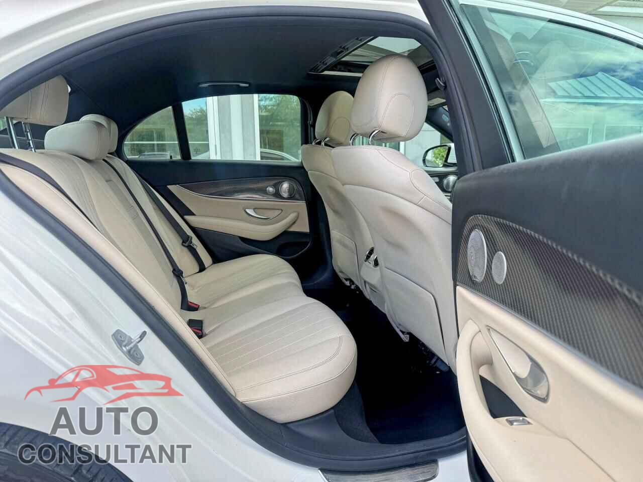 MERCEDES-BENZ E-CLASS 2017 - WDDZF4JB5HA048053