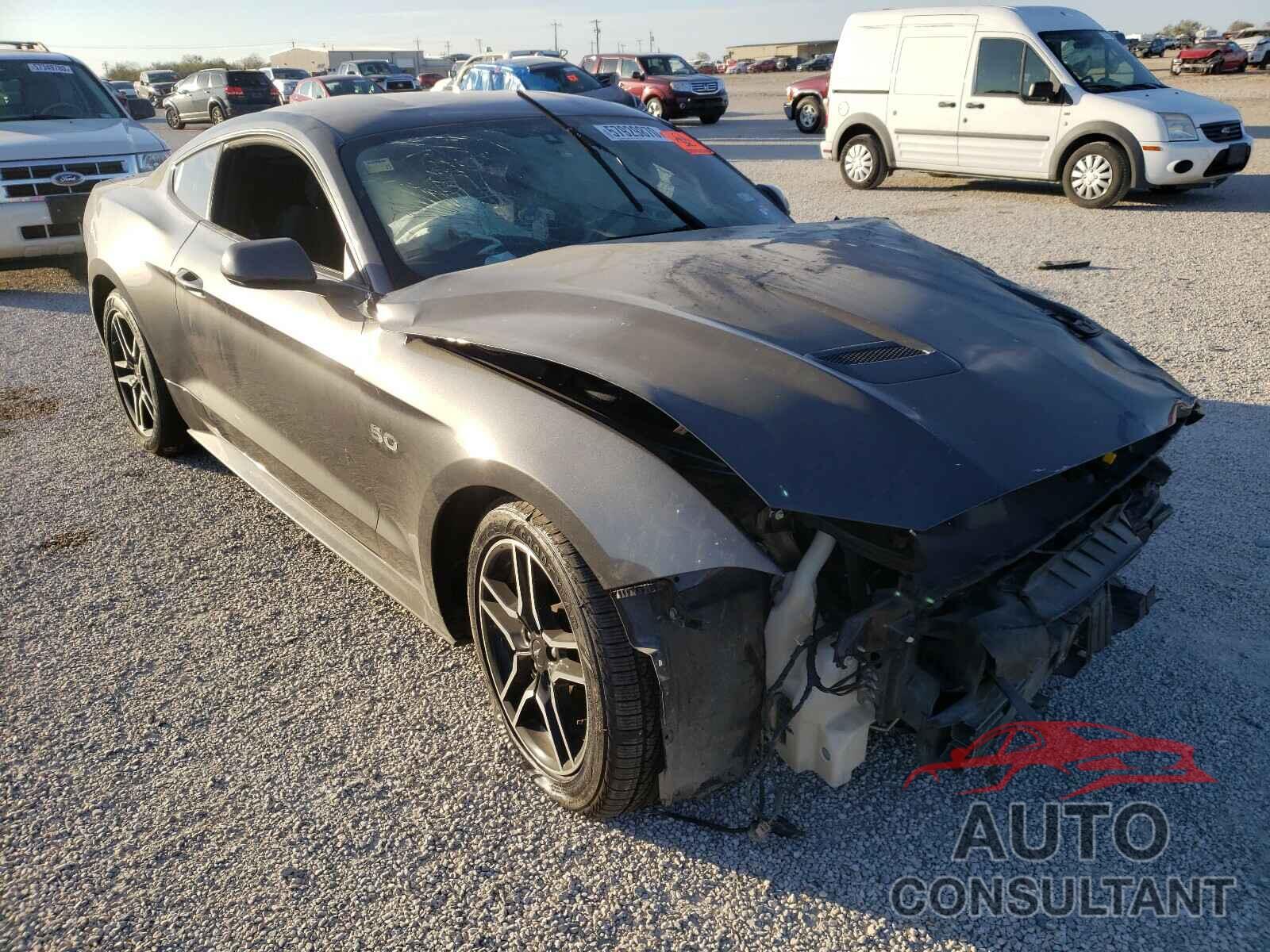 FORD MUSTANG 2018 - 1FA6P8CF7J5129884