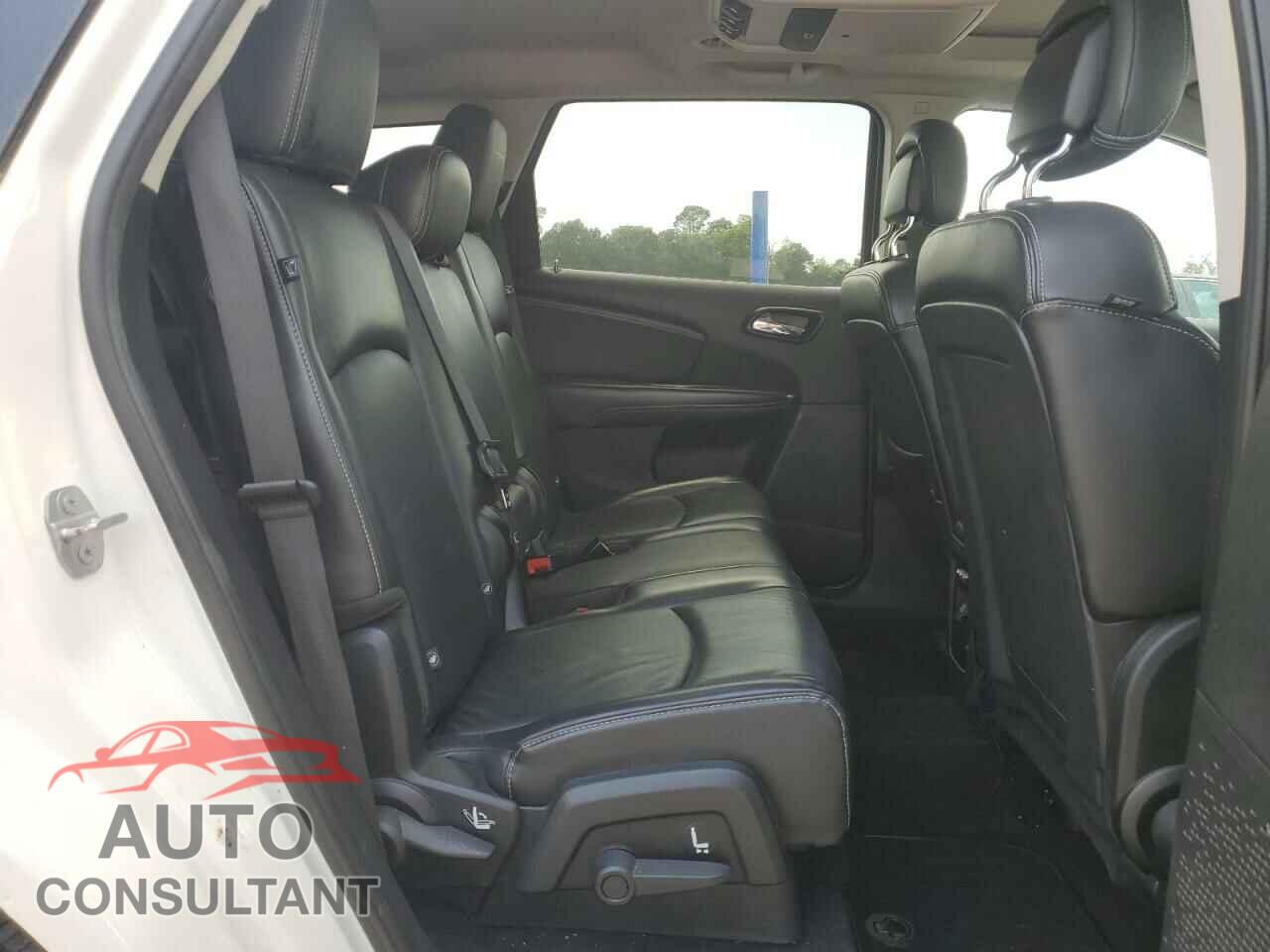 DODGE JOURNEY 2015 - 3C4PDCGG3FT752634