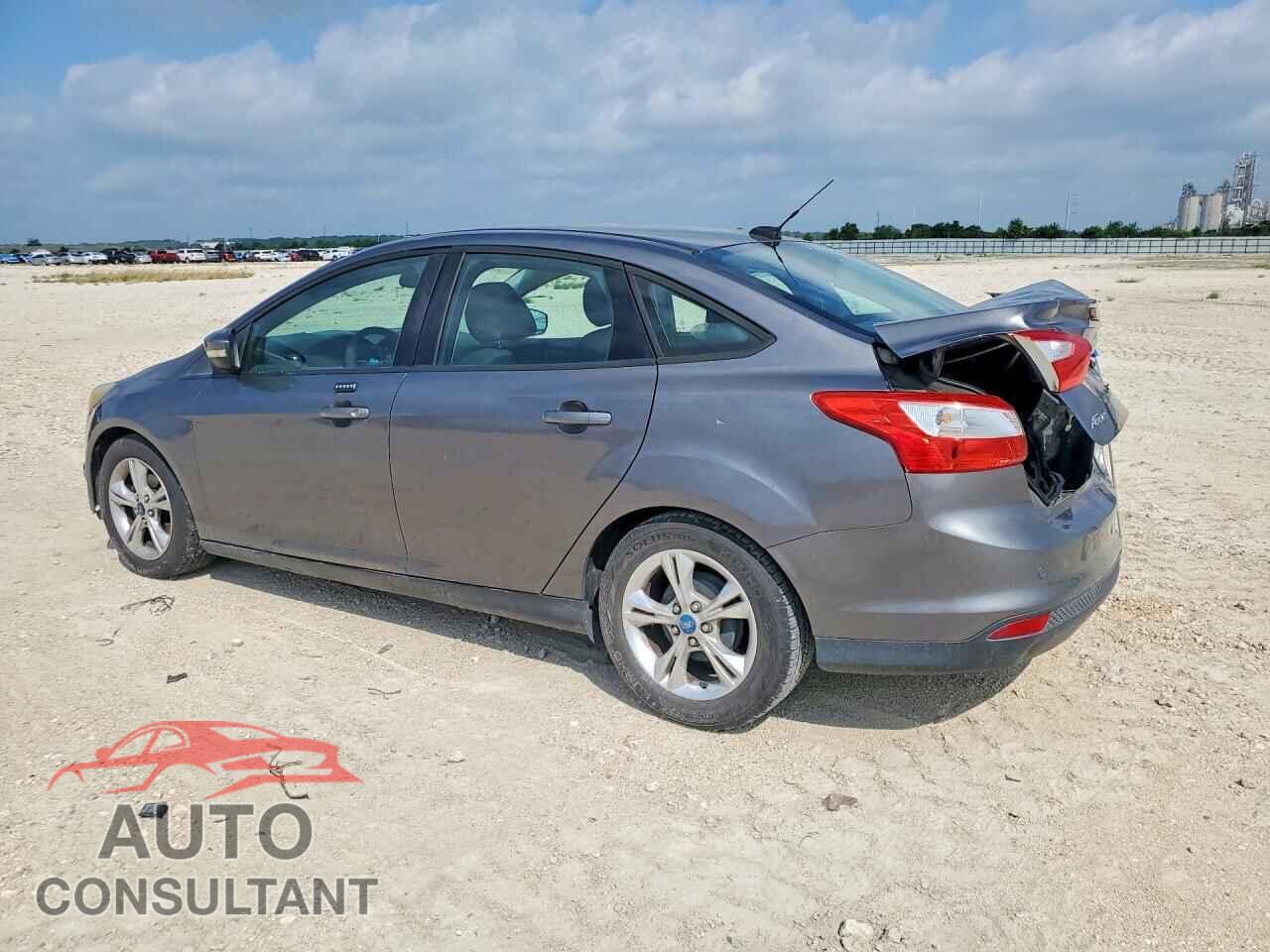 FORD FOCUS 2014 - 1FADP3F2XEL124568