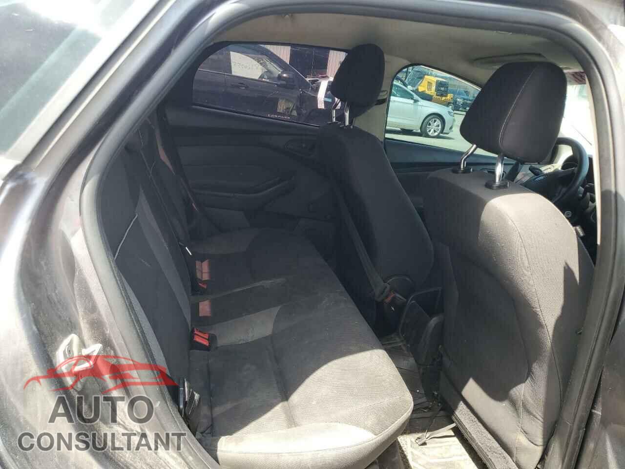 FORD FOCUS 2014 - 1FADP3E26EL329354