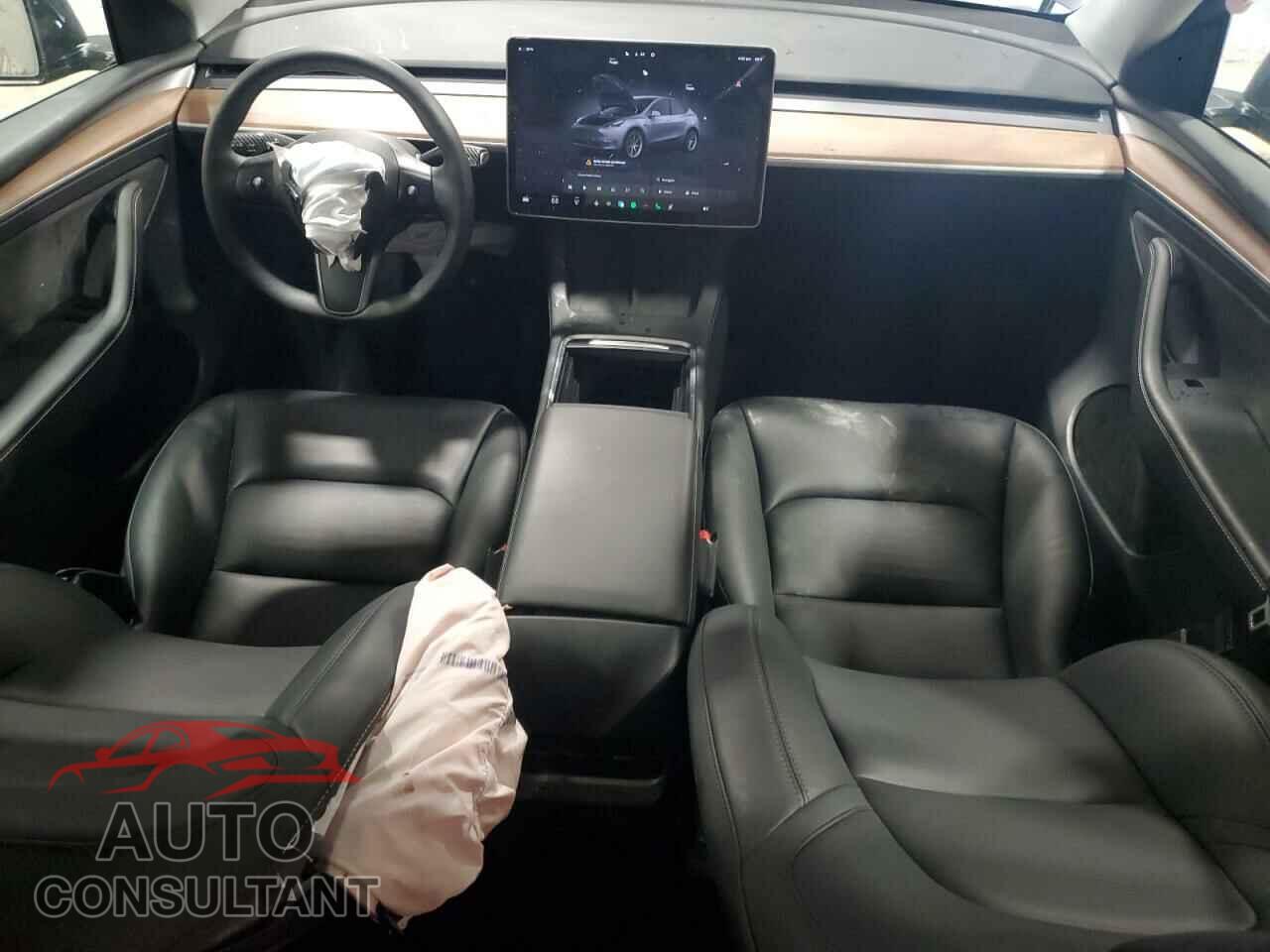 TESLA MODEL Y 2023 - 7SAYGDEE4PF877647