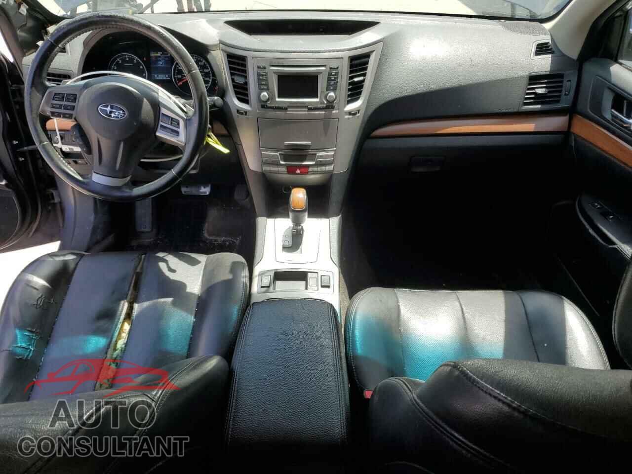 SUBARU OUTBACK 2014 - 4S4BRBLC5E3272447