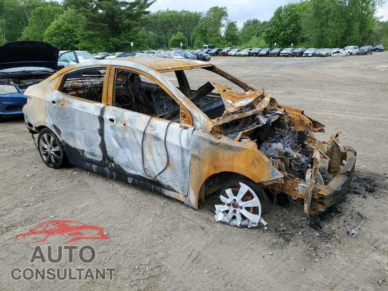 HYUNDAI ACCENT 2012 - KMHCU4AE8CU069739