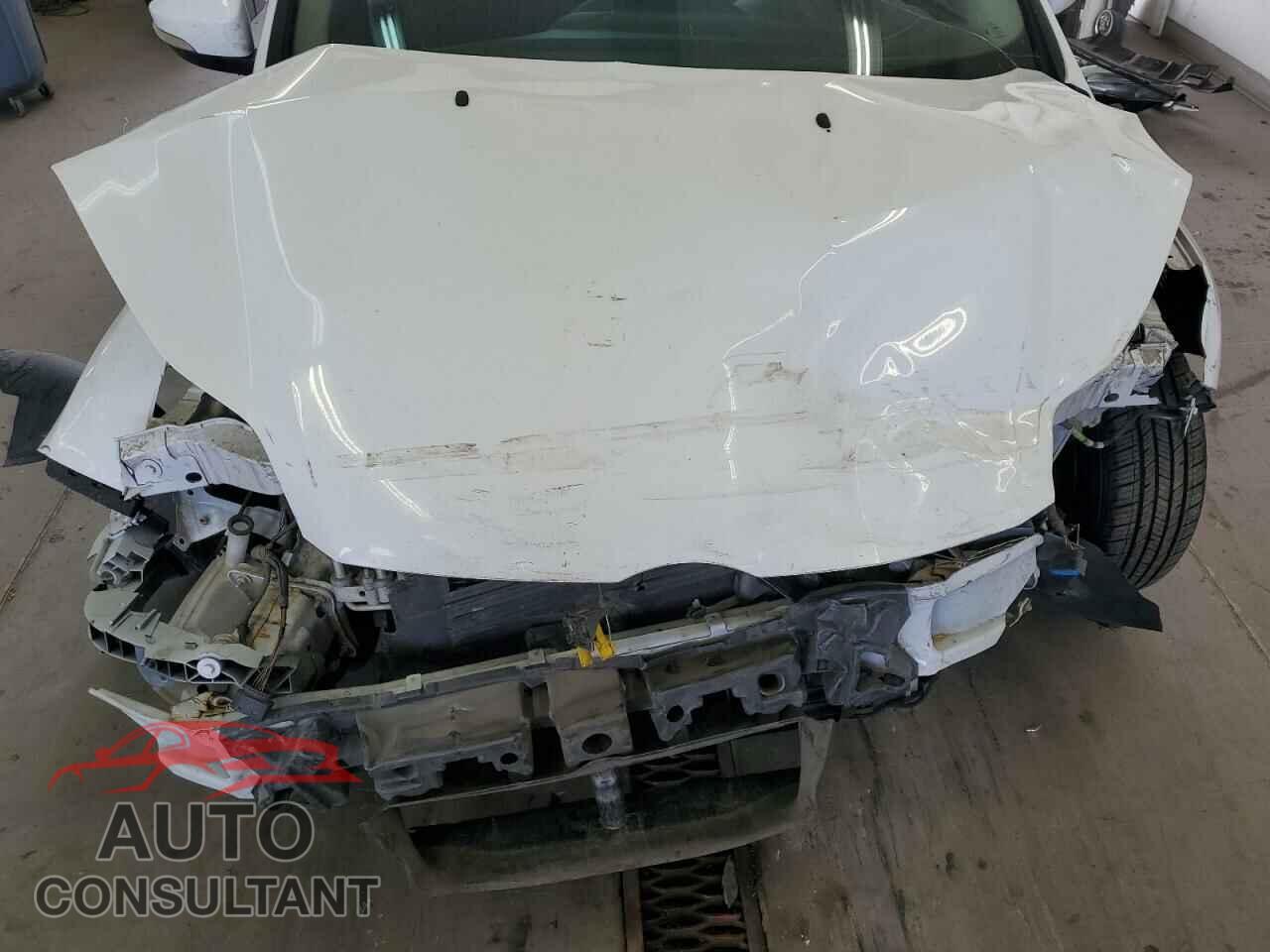 FORD FOCUS 2014 - 1FADP3F29EL350746