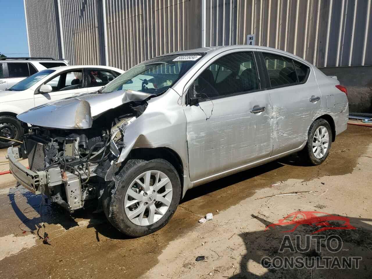 NISSAN VERSA 2019 - 3N1CN7AP4KL814602