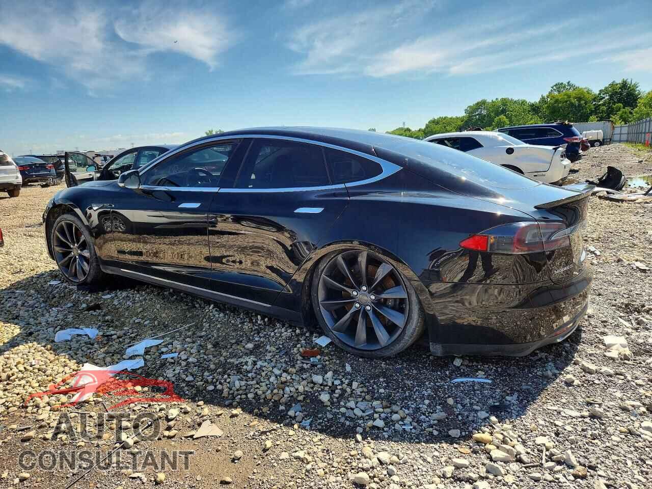 TESLA MODEL S 2013 - 5YJSA1BG5DFP03896