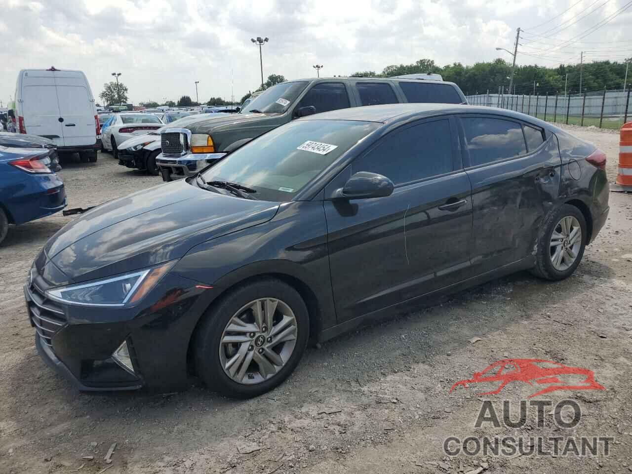 HYUNDAI ELANTRA 2019 - 5NPD84LF0KH417917