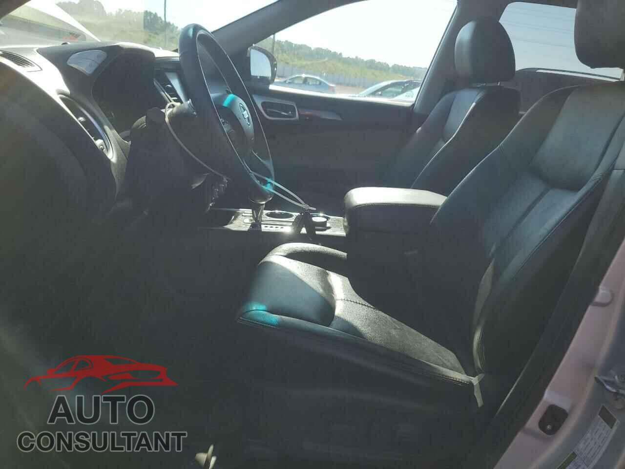 NISSAN PATHFINDER 2013 - 5N1AR2MM3DC641758
