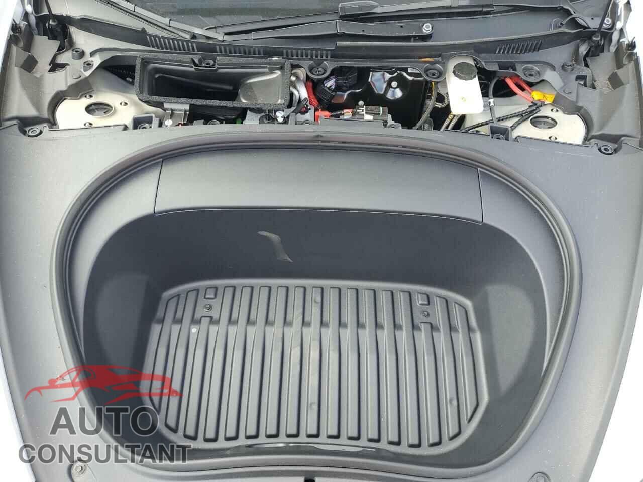 TESLA MODEL 3 2024 - 5YJ3E1EA7RF730332