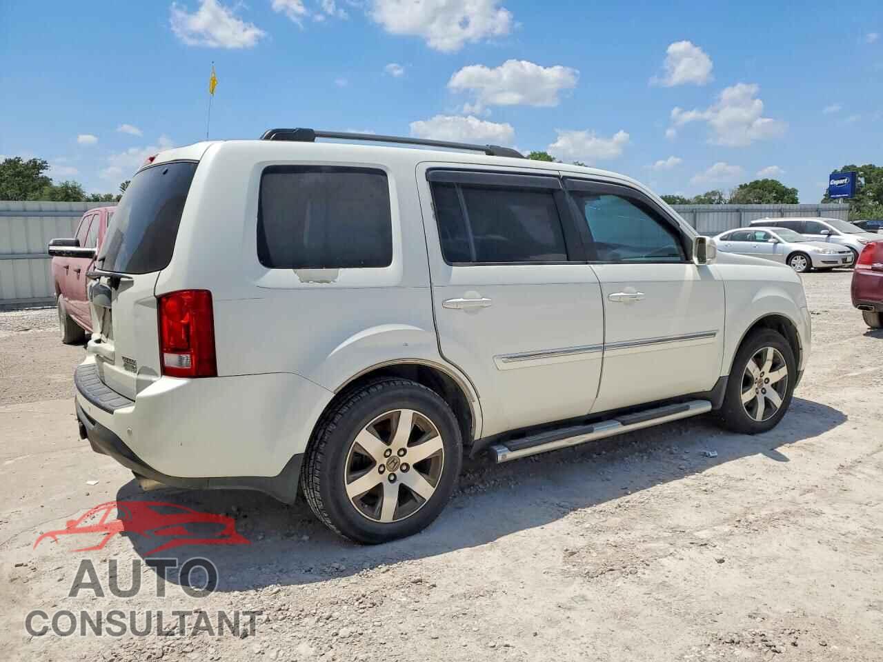HONDA PILOT 2013 - 5FNYF4H99DB007371