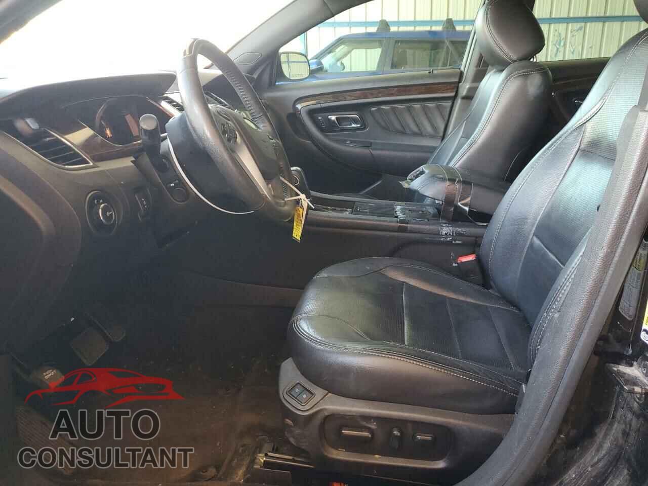 FORD TAURUS 2017 - 1FAHP2F88HG104056