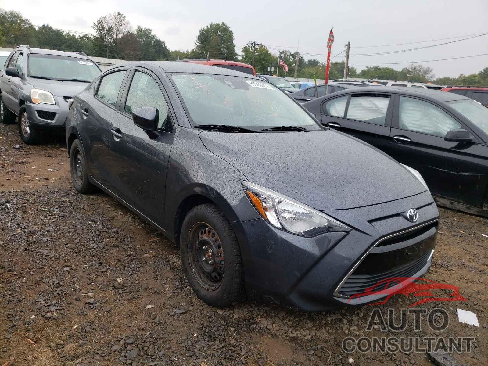 TOYOTA YARIS 2017 - 3MYDLBYV4HY162236