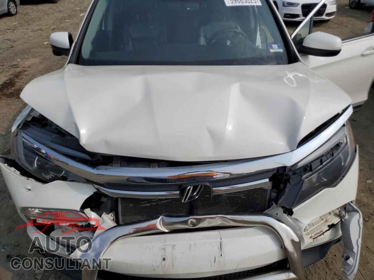 HONDA PILOT 2017 - 5FNYF6H56HB094340