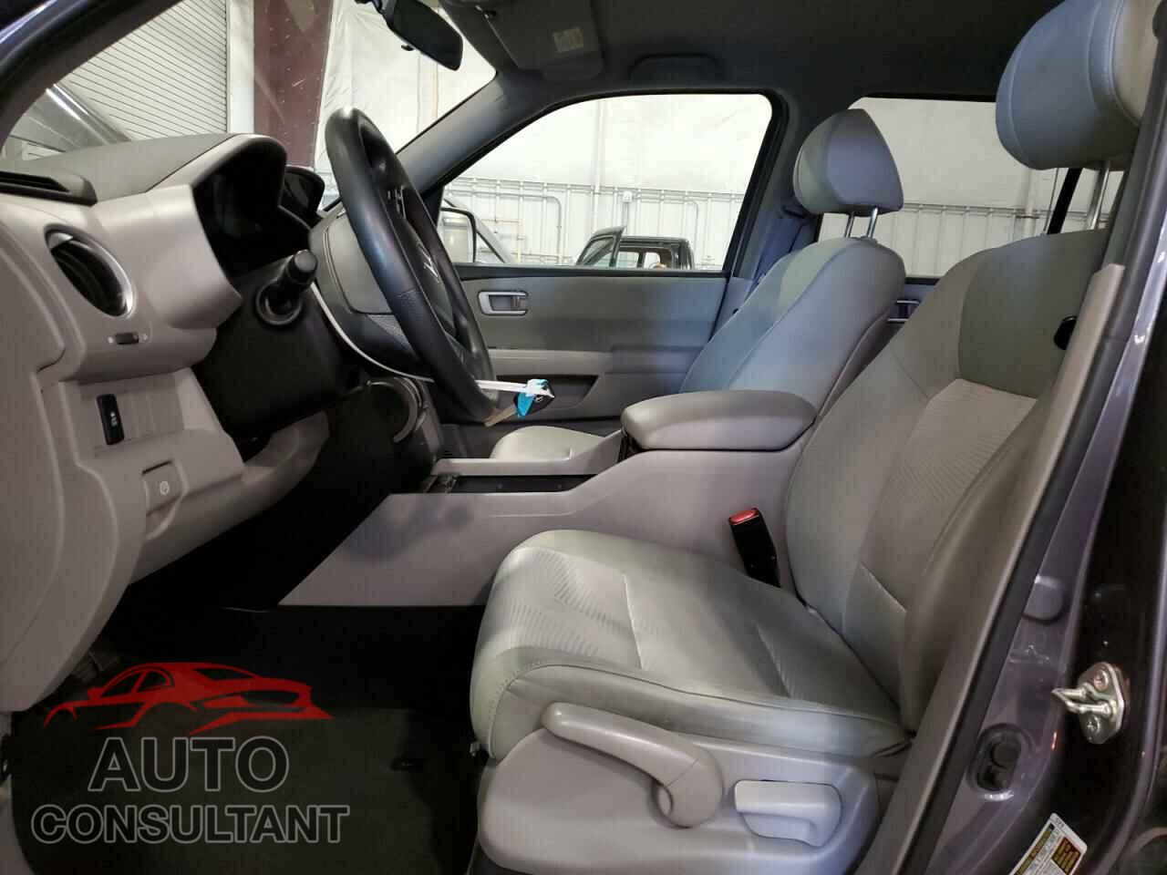 HONDA PILOT 2015 - 5FNYF4H21FB052374