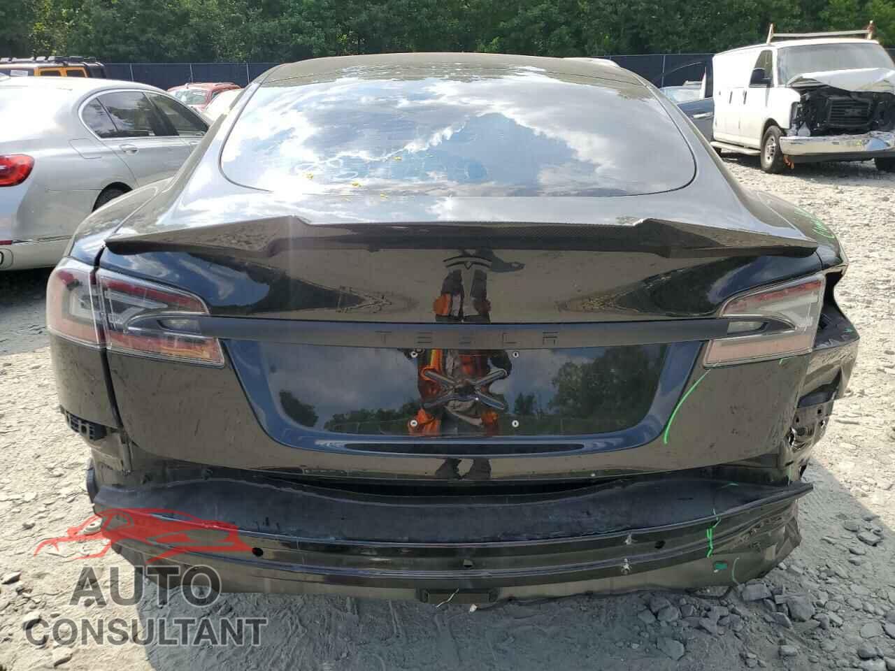TESLA MODEL S 2018 - 5YJSA1E23JF283440