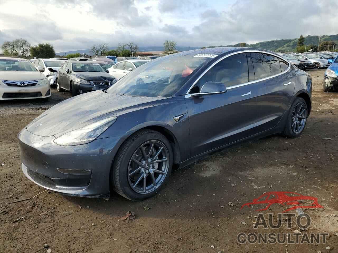TESLA MODEL 3 2018 - 5YJ3E1EB0JF144732