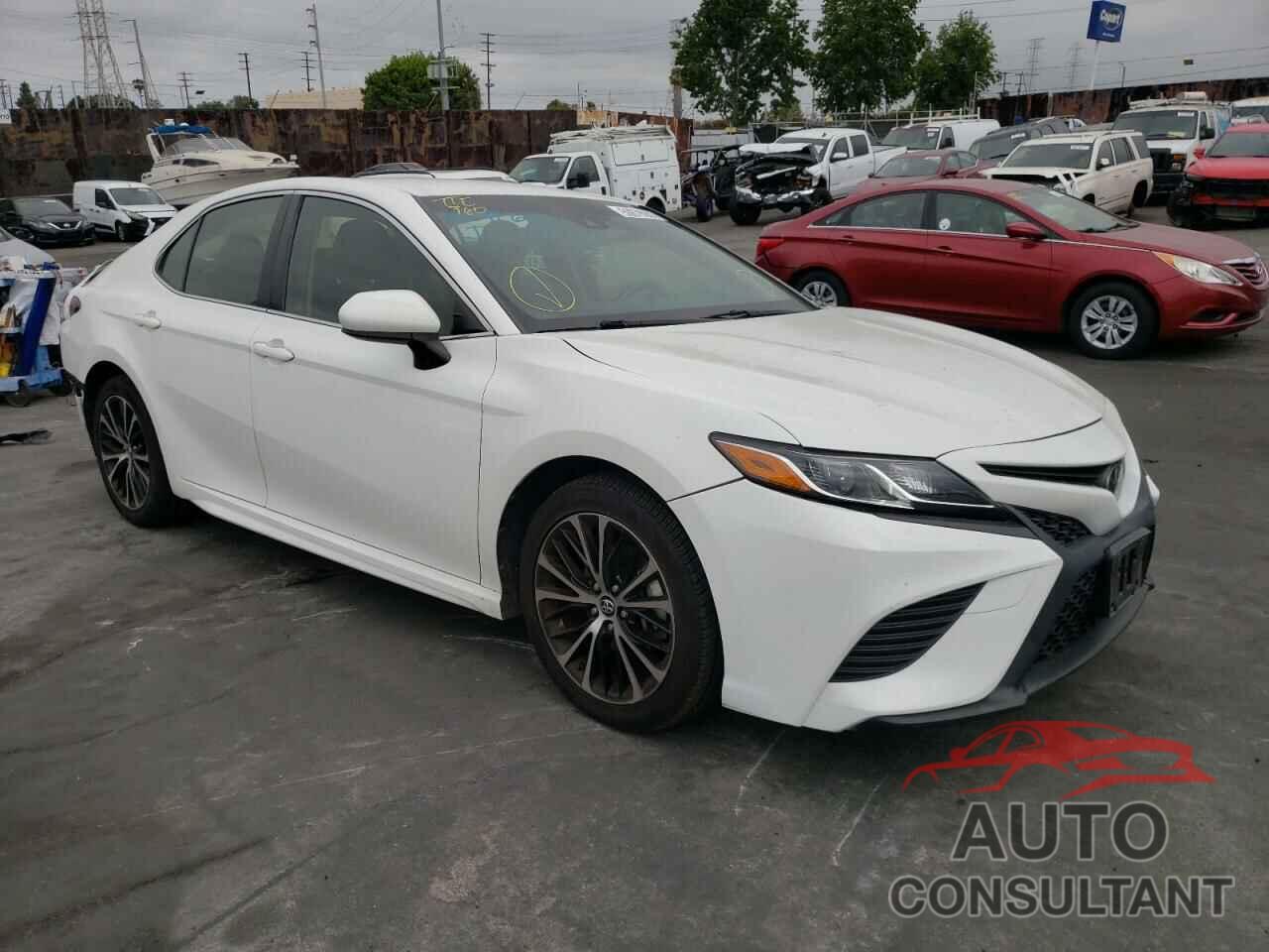 TOYOTA CAMRY 2018 - JTNB11HK6J3036109