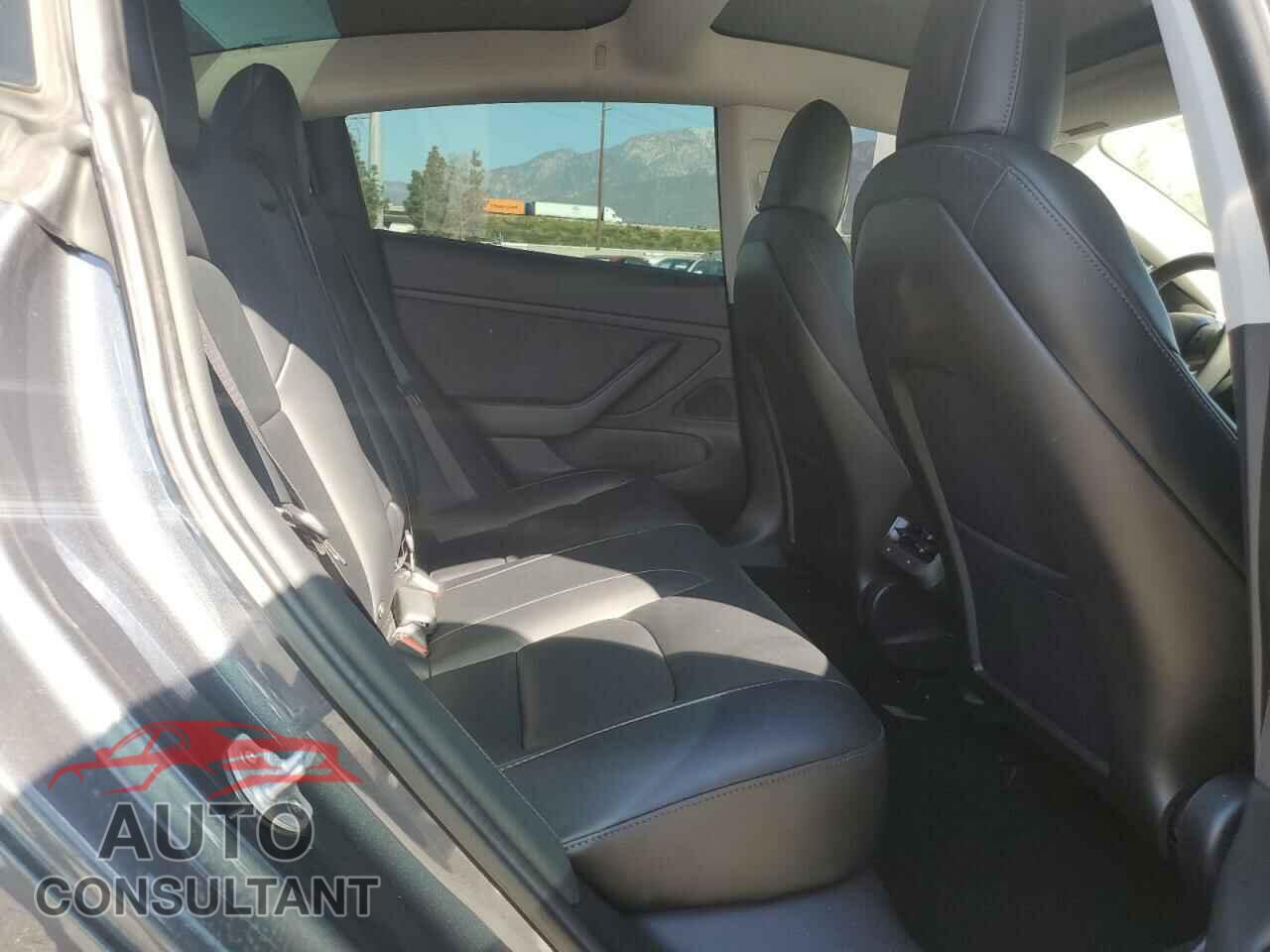TESLA MODEL 3 2020 - 5YJ3E1EB8LF649601
