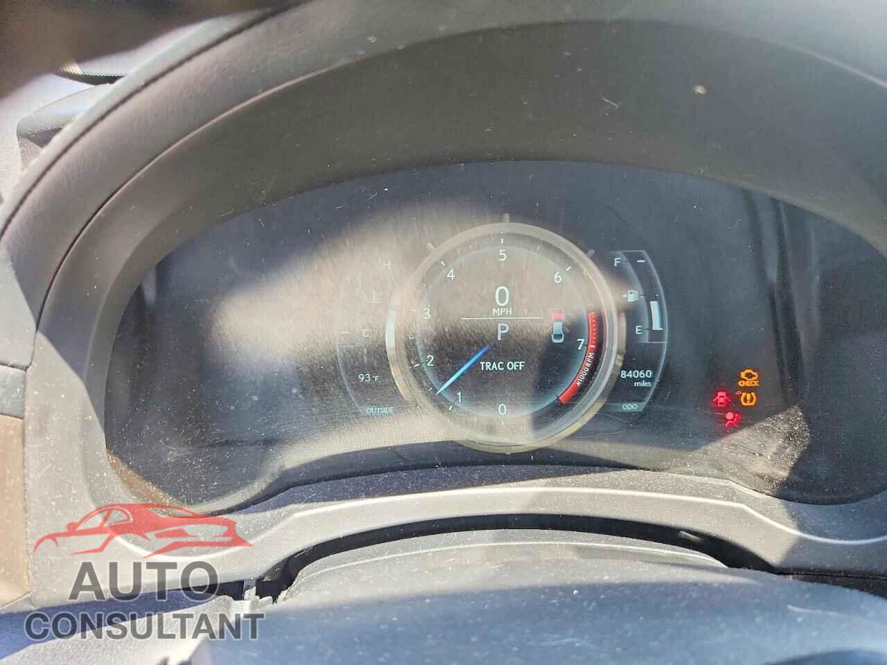 LEXUS IS 2015 - JTHCF1D28F5021816