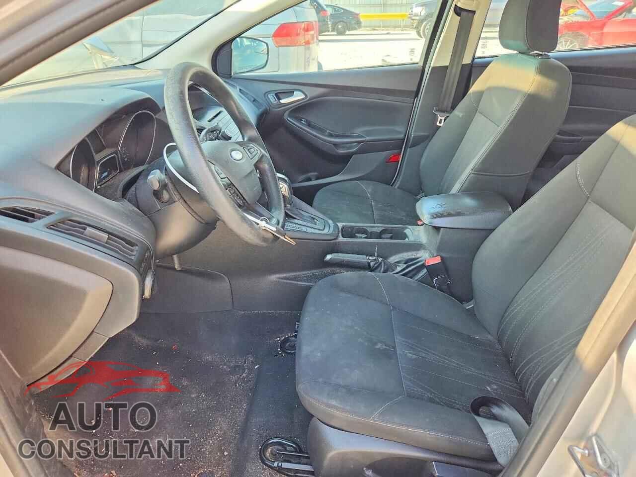FORD FOCUS 2016 - 1FADP3F2XGL277390