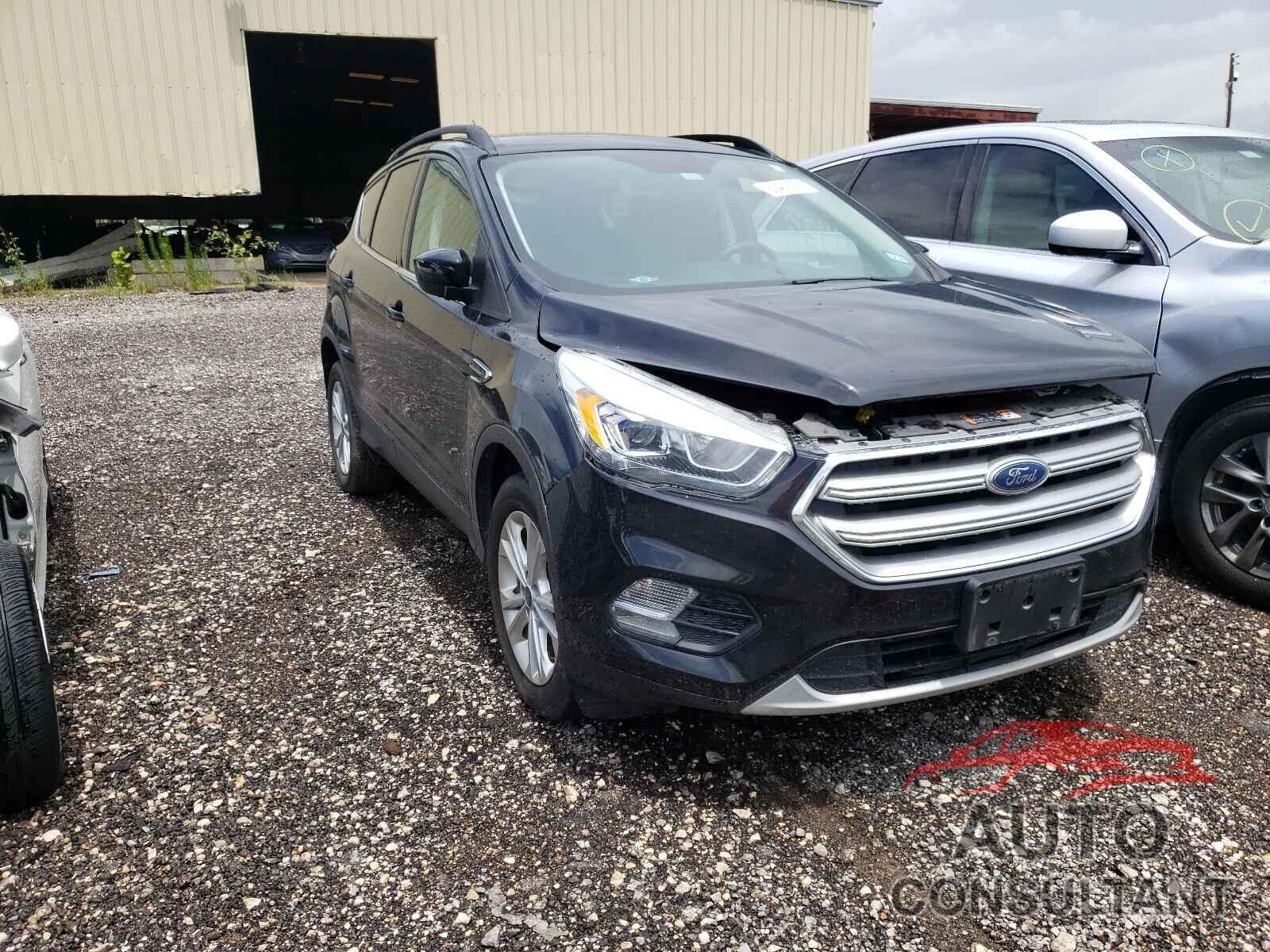 FORD ESCAPE 2017 - 1FMCU0GD4HUB51367