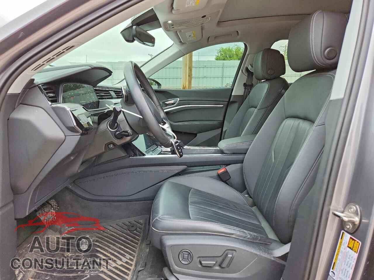AUDI E-TRON 2021 - WA1AAAGE5MB024856