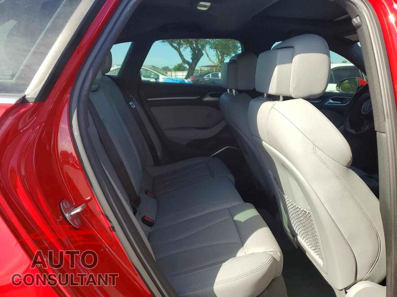 AUDI A3 2017 - WAUTPBFF9HA036370