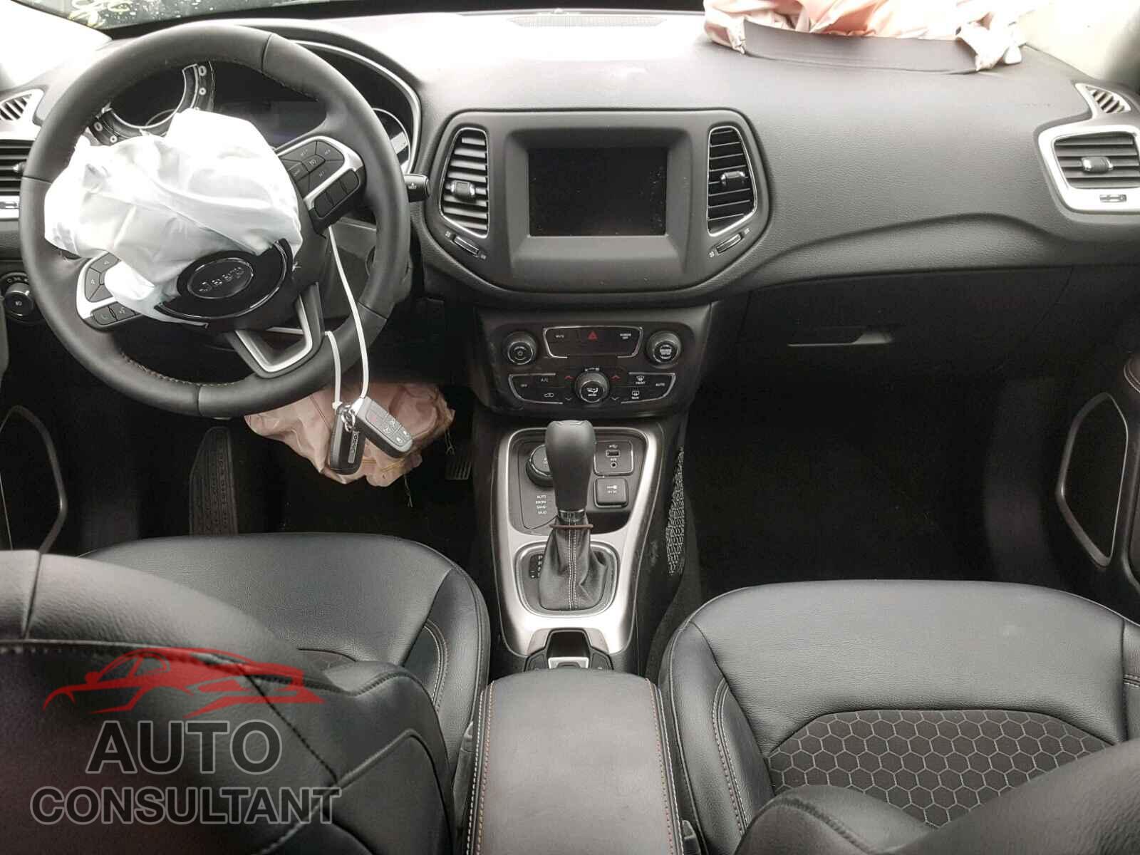 JEEP COMPASS LA 2017 - 3C4NJDBB2HT693287