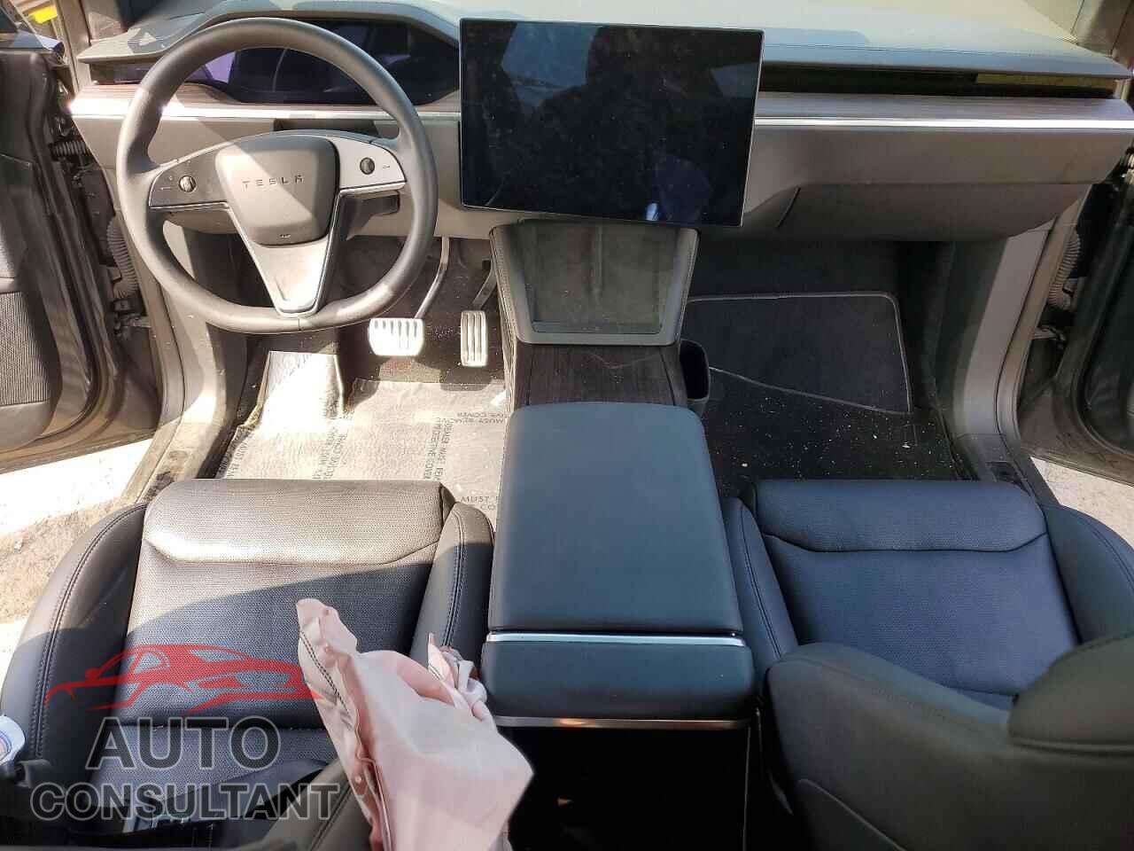 TESLA MODEL X 2024 - 7SAXCDE57RF447587