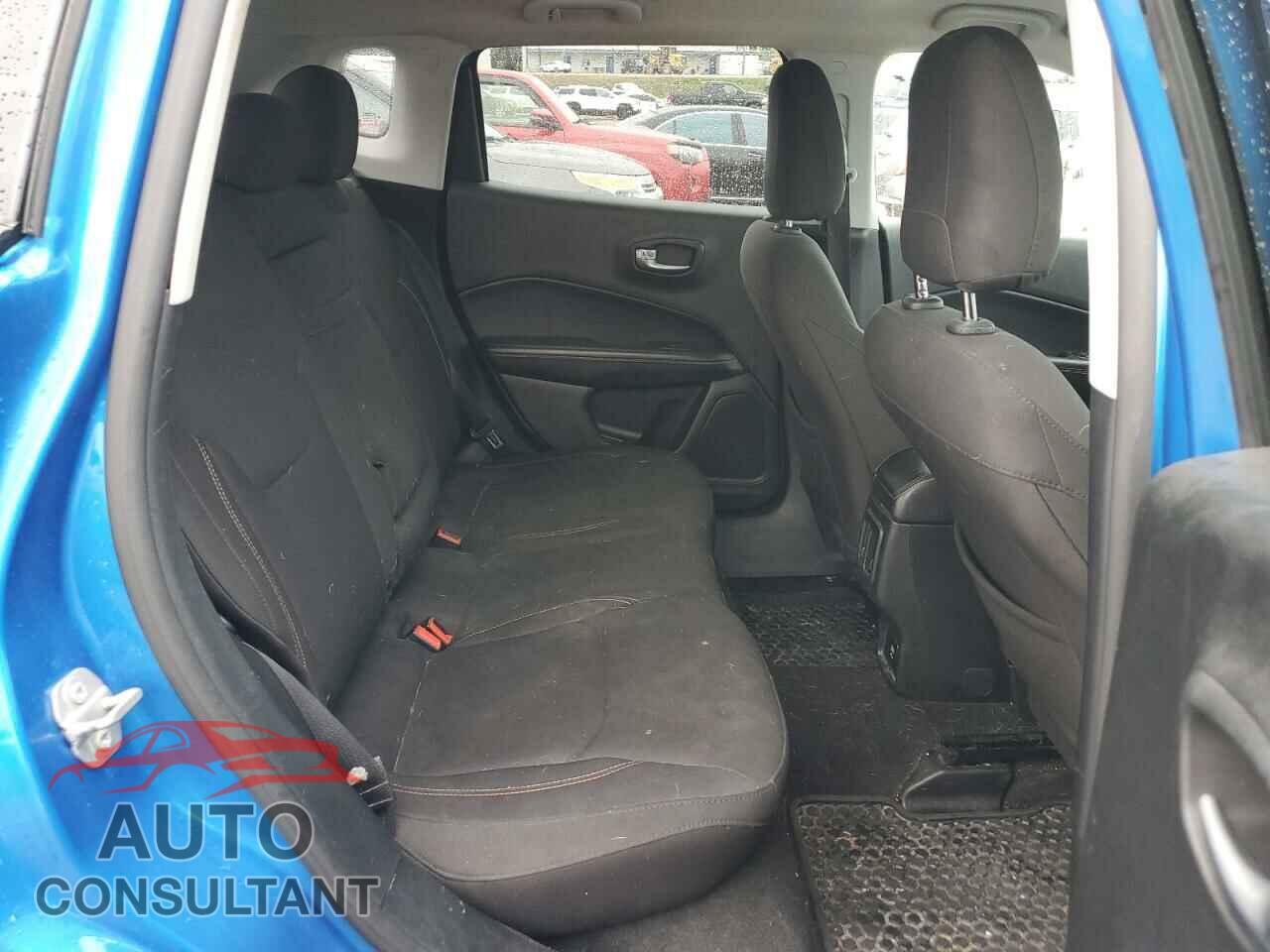 JEEP COMPASS 2017 - 3C4NJDAB7HT660707