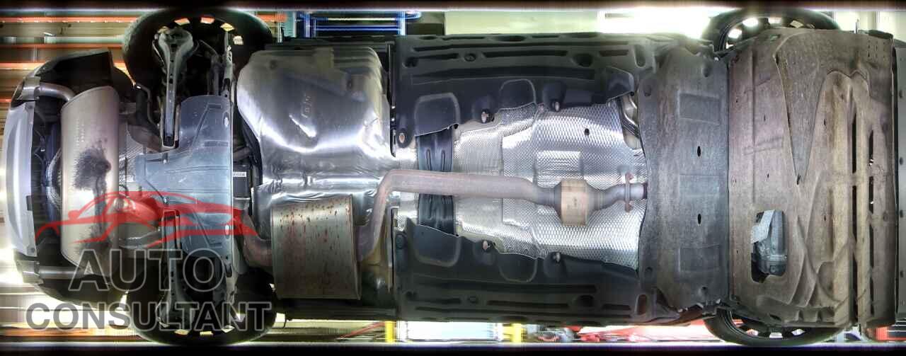 FORD ESCAPE 2017 - 1FMCU0JD9HUB11908