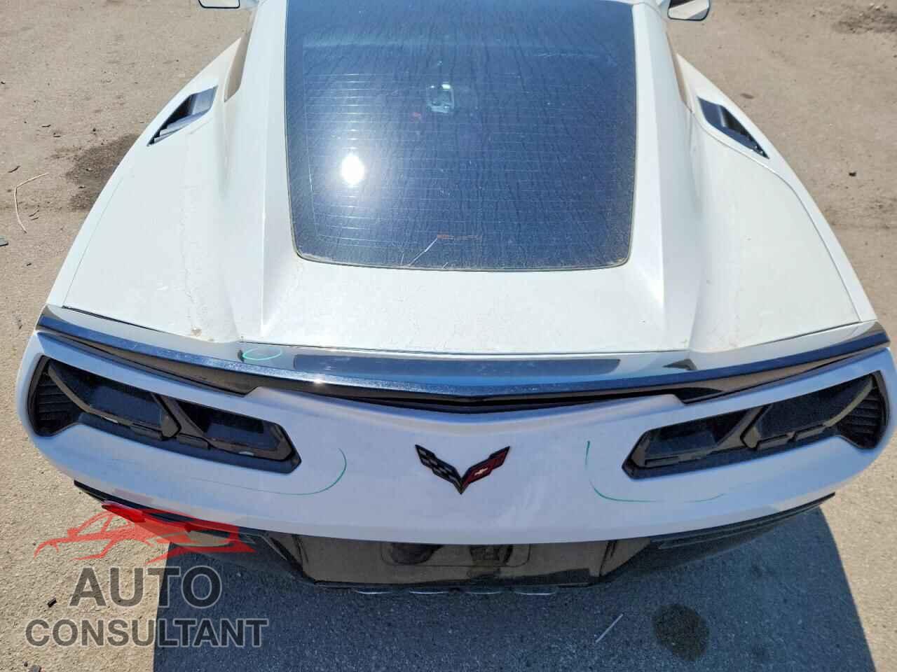 CHEVROLET CORVETTE 2015 - 1G1YD2D77F5103253