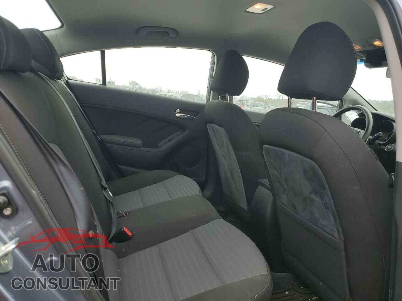KIA FORTE 2017 - 3KPFL4A79HE149689