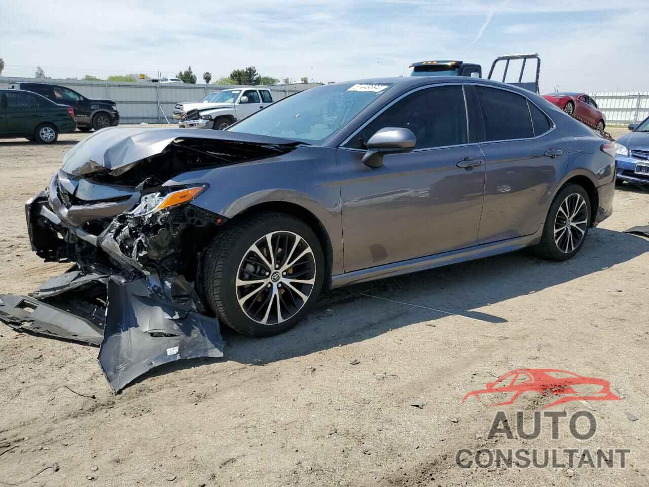 TOYOTA CAMRY 2018 - 4T1B11HK1JU014514