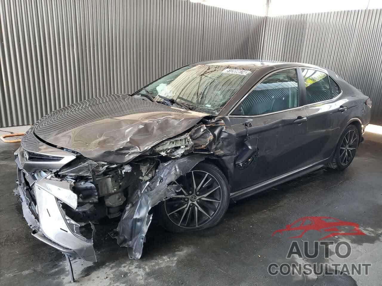 TOYOTA CAMRY 2021 - 4T1G11AK5MU409218