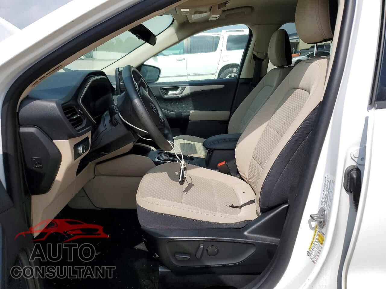 FORD ESCAPE 2020 - 1FMCU0G69LUA79091