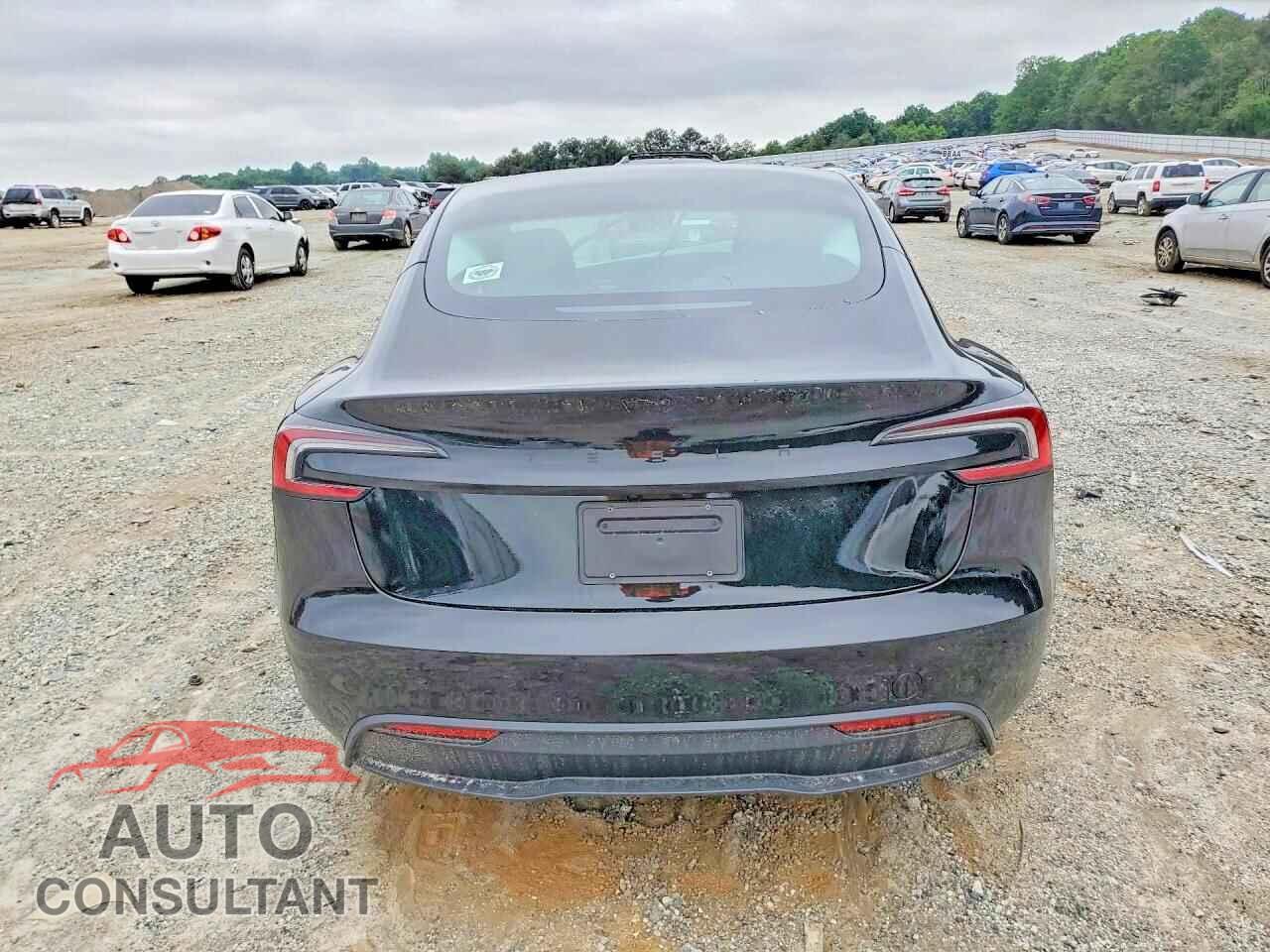 TESLA MODEL 3 2026 - 5YJ3E1EA3TF137056