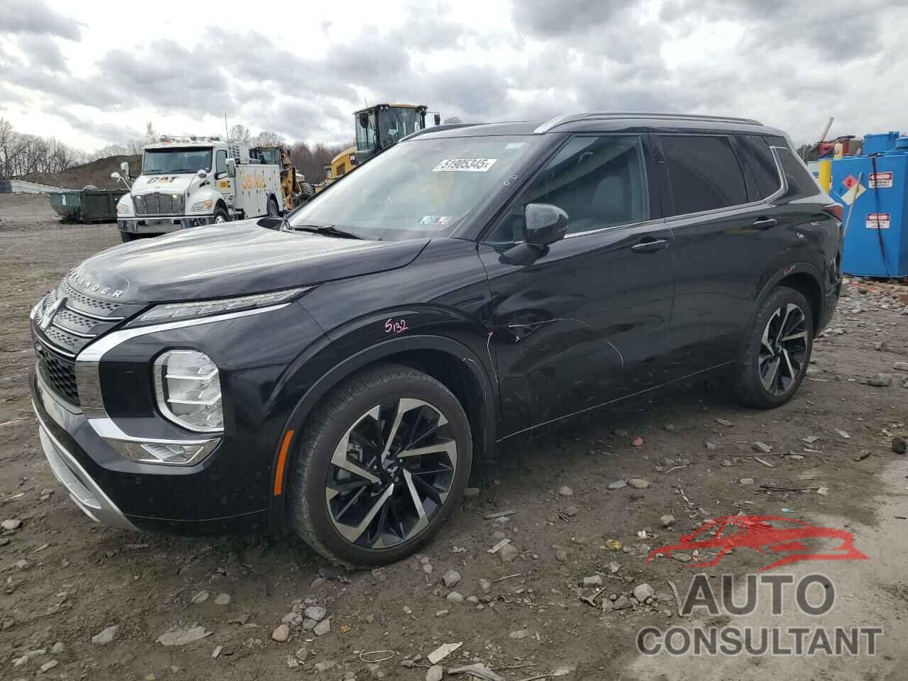 MITSUBISHI OUTLANDER 2023 - JA4J4VA85PZ039483