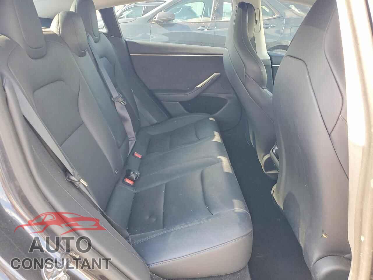 TESLA MODEL 3 2024 - 5YJ3E1ET8RF807808
