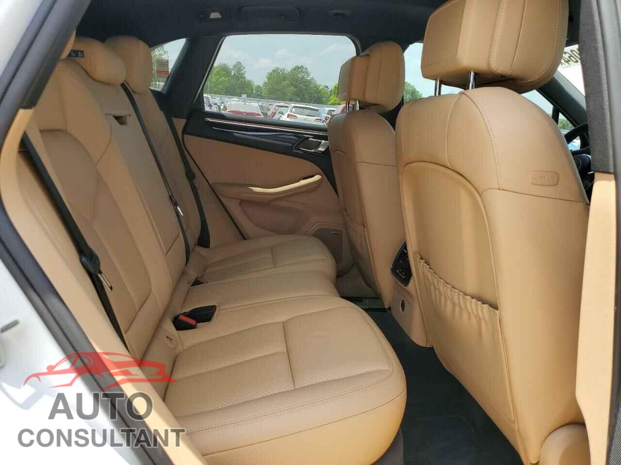 PORSCHE MACAN 2018 - WP1AA2A59JLB00829
